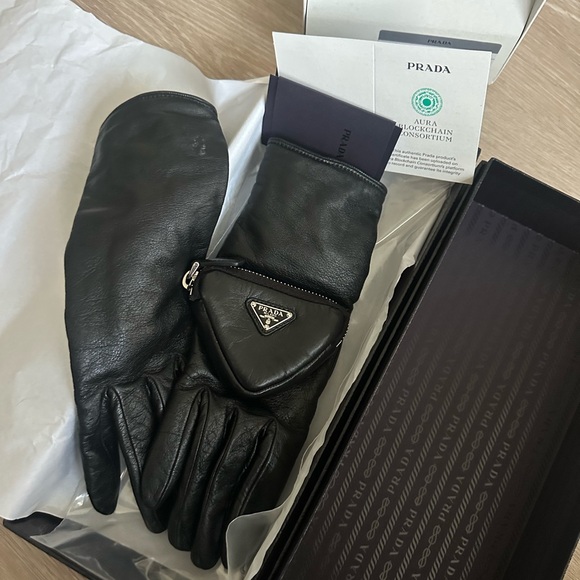 Prada Triangle Logo Nappa Leather Gloves - Picture 1 of 6